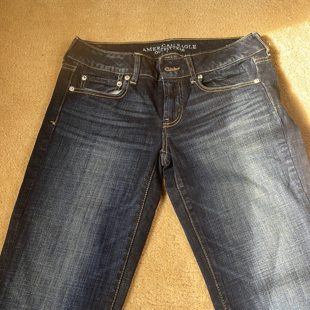 Dark wash American eagle jeans size 6